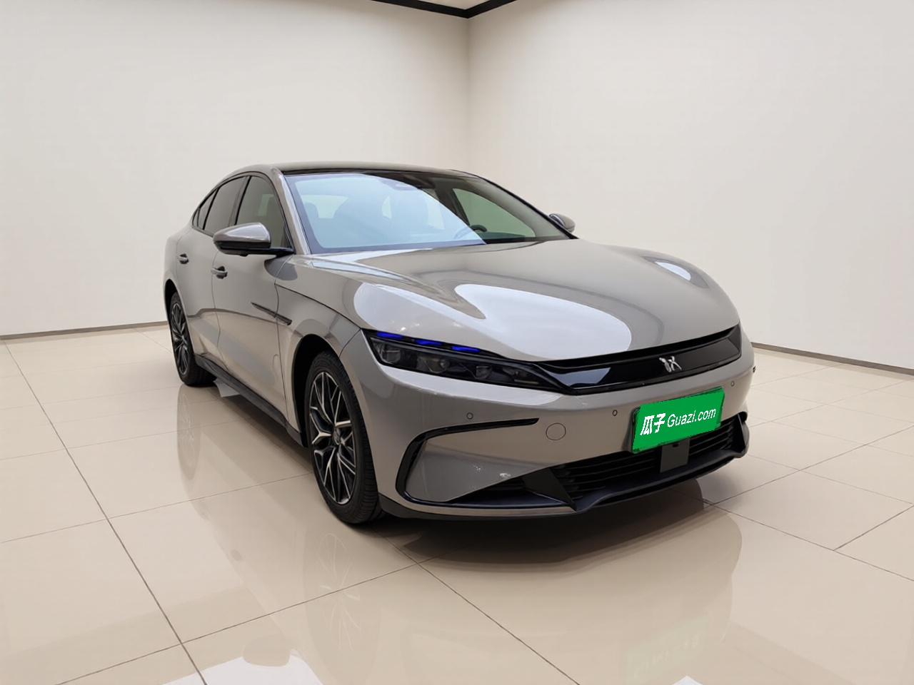 Han 2025 EV 506KM Premium photo 3