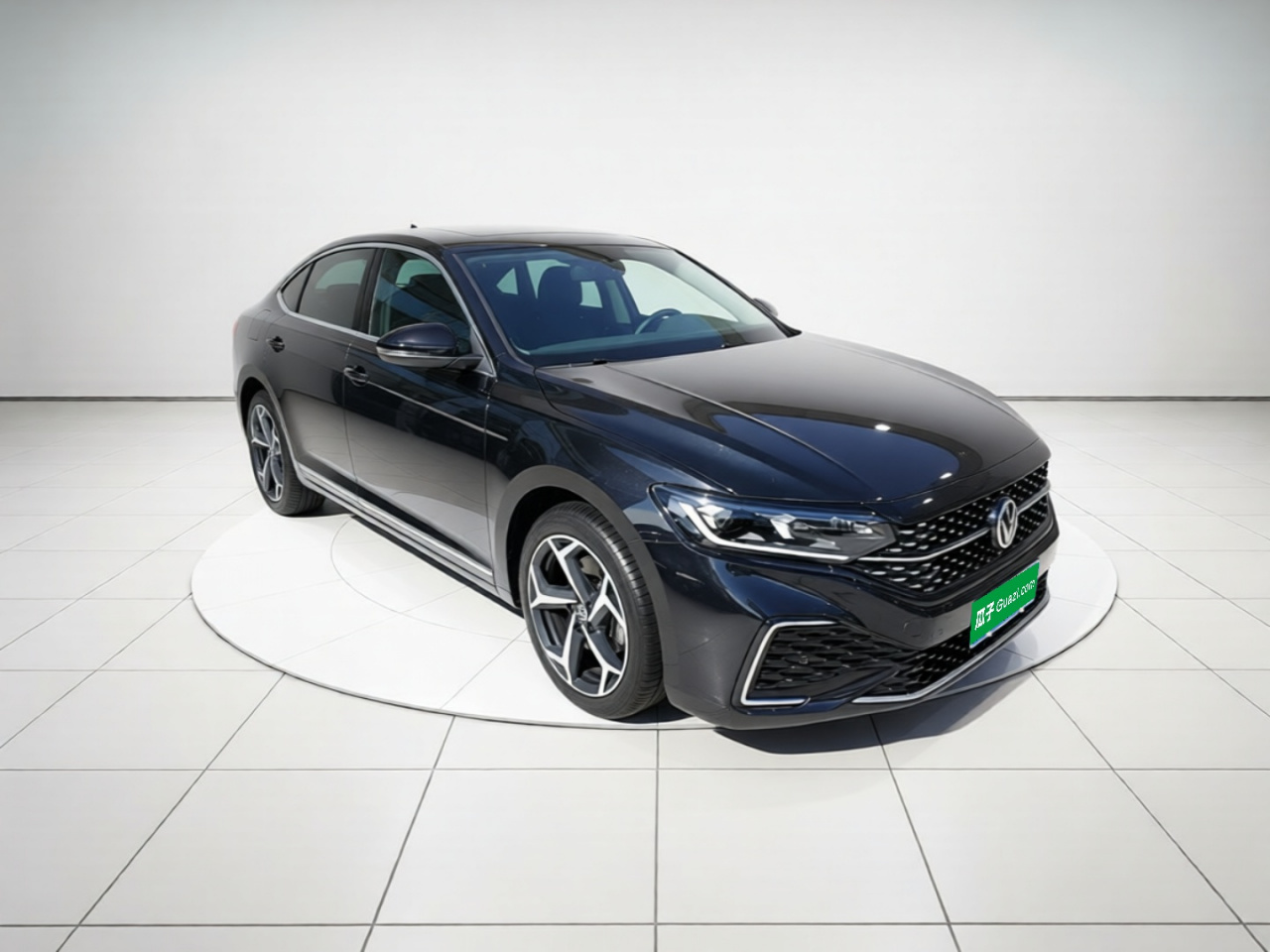 Passat 2025 380TSI photo 3