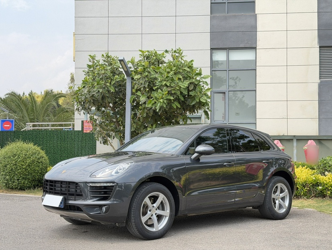 2017 Macan 2.0T