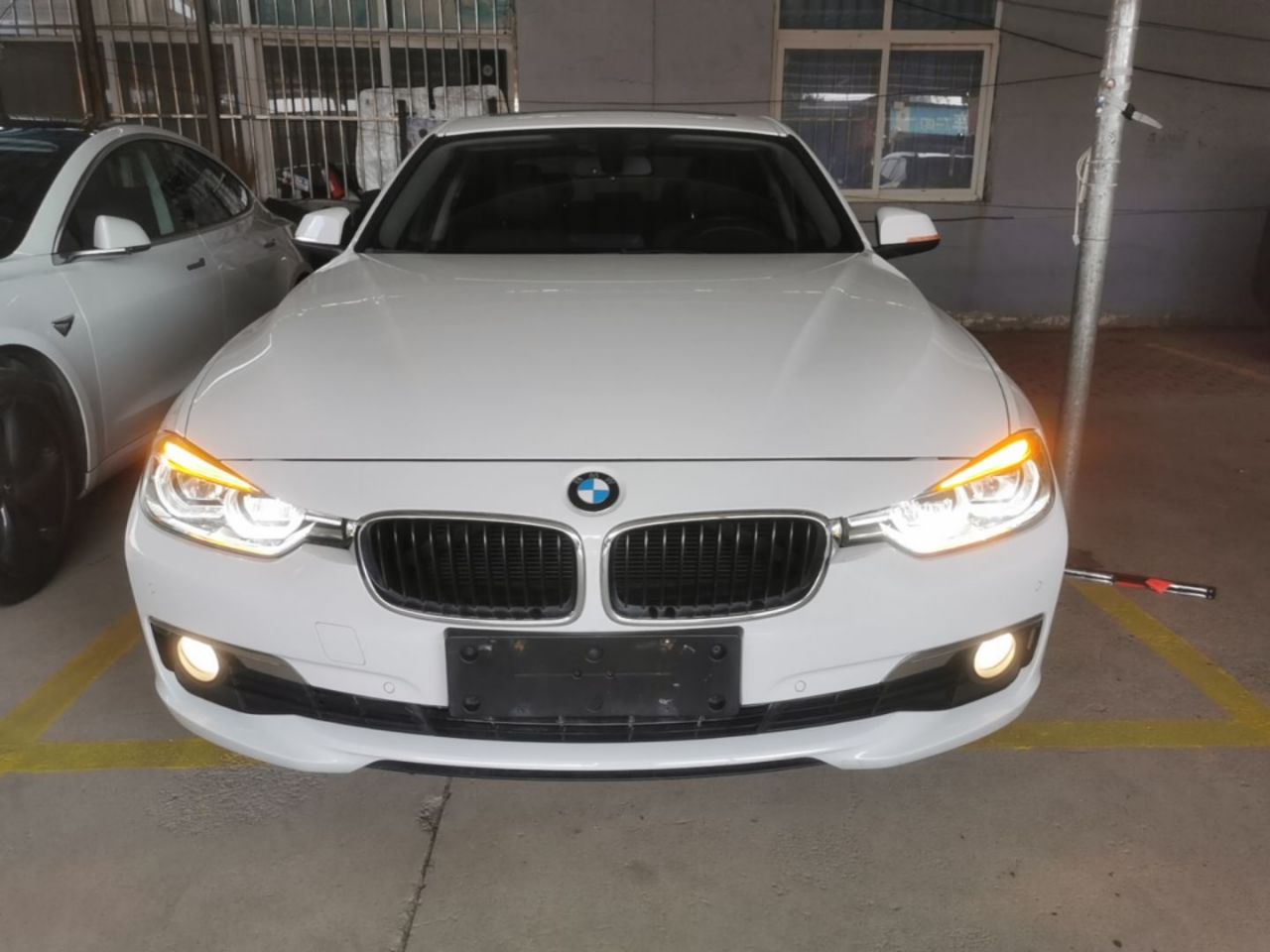 3 Series 2016 320Li Progressive photo 2
