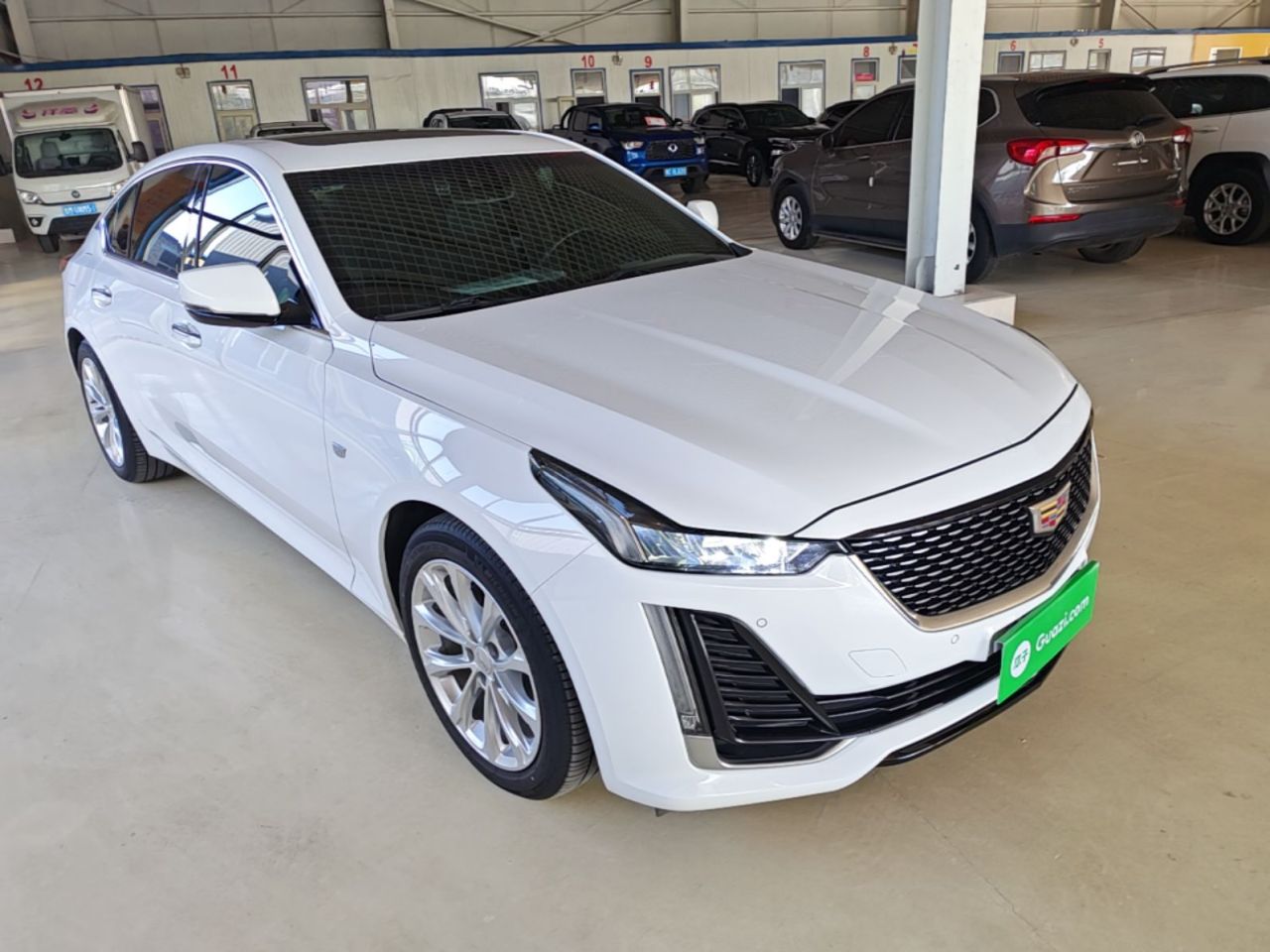 CT5 2022 28T Luxury photo 5