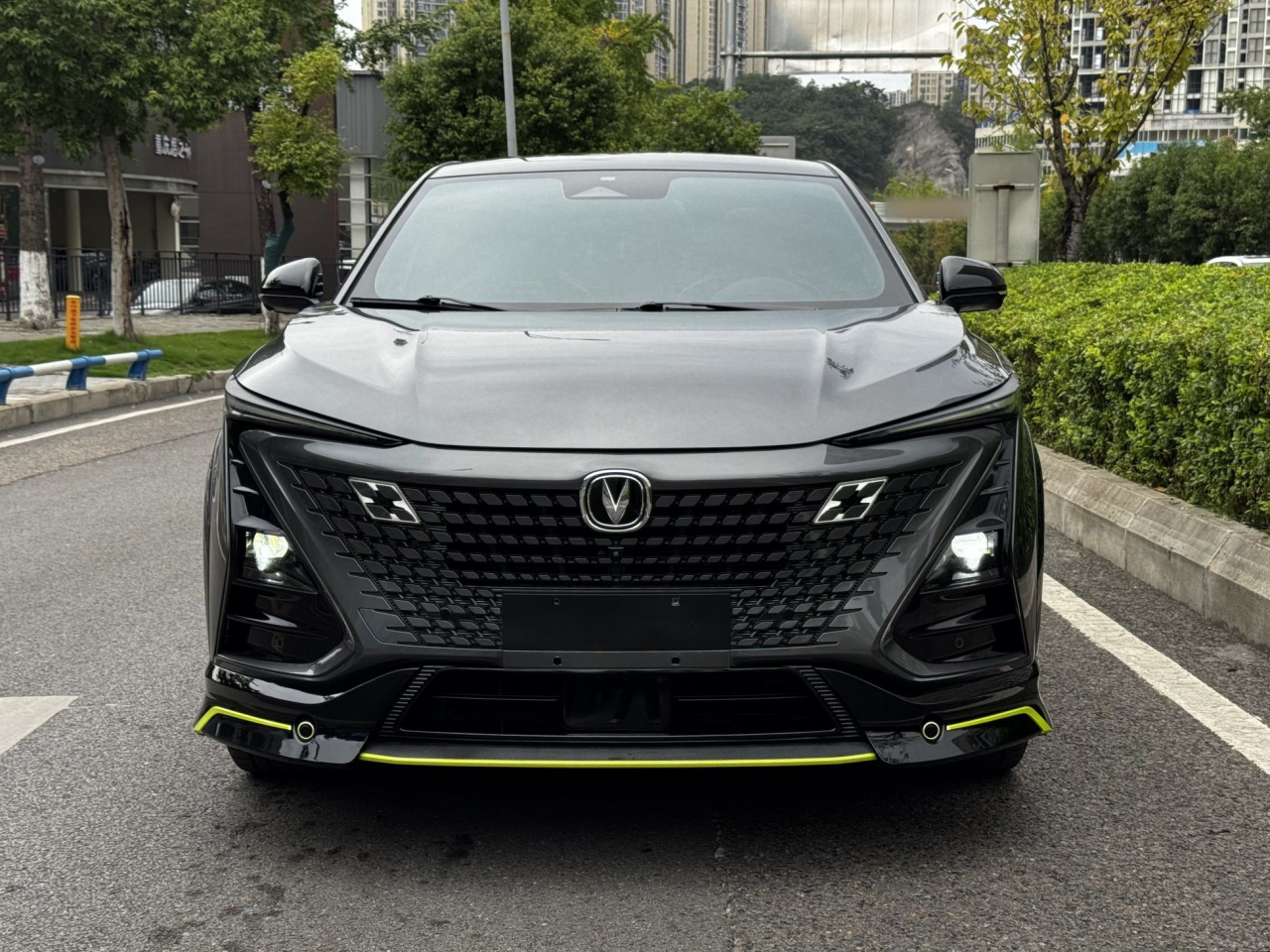 UNI-T 2022 1.5T Sport Premium photo 2