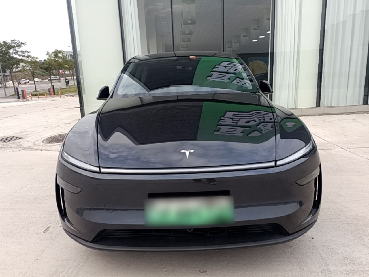 Model Y 2025 RWD photo 2