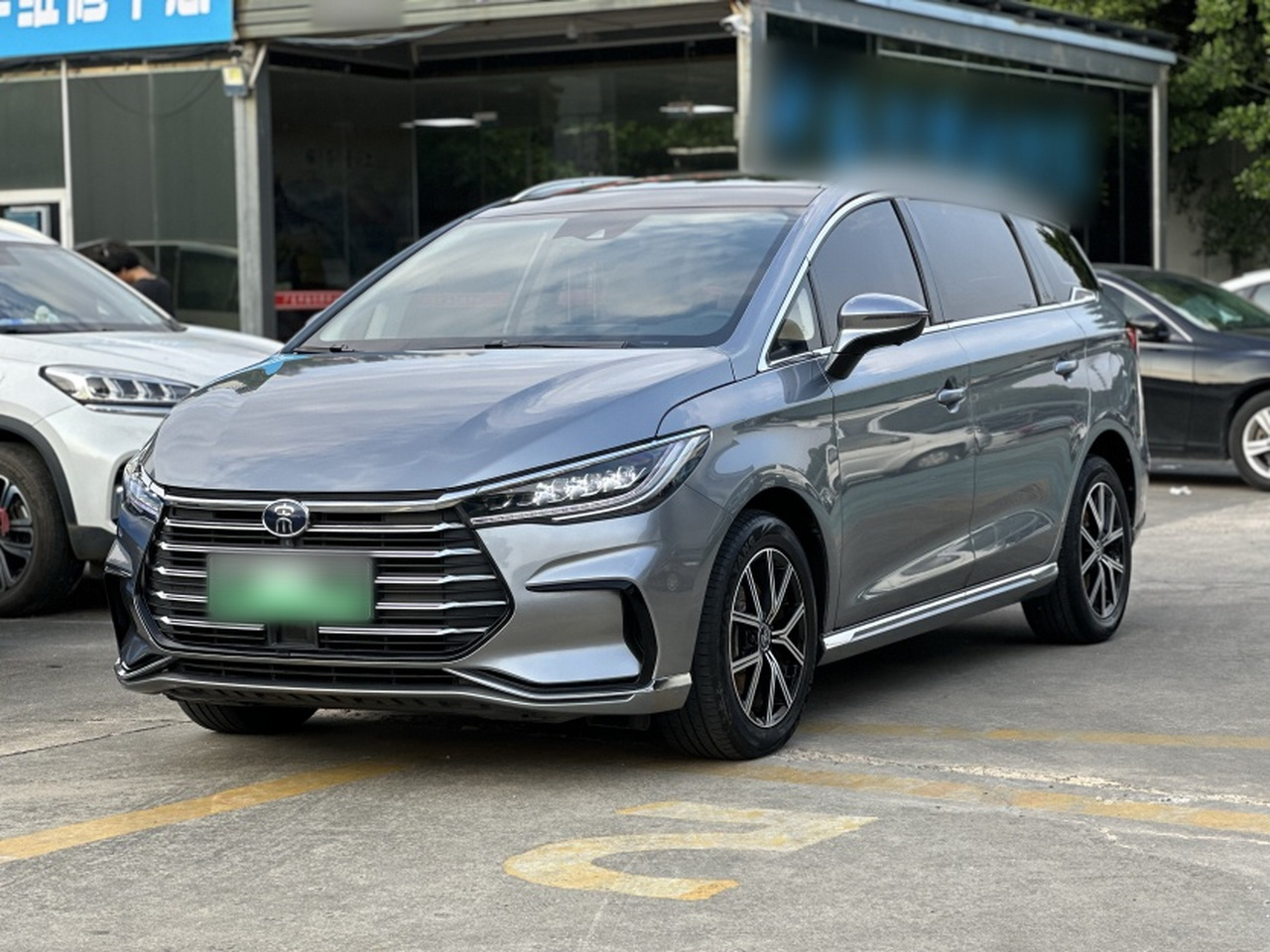 Song MAX EV 2022 DM-i 105KM Flagship