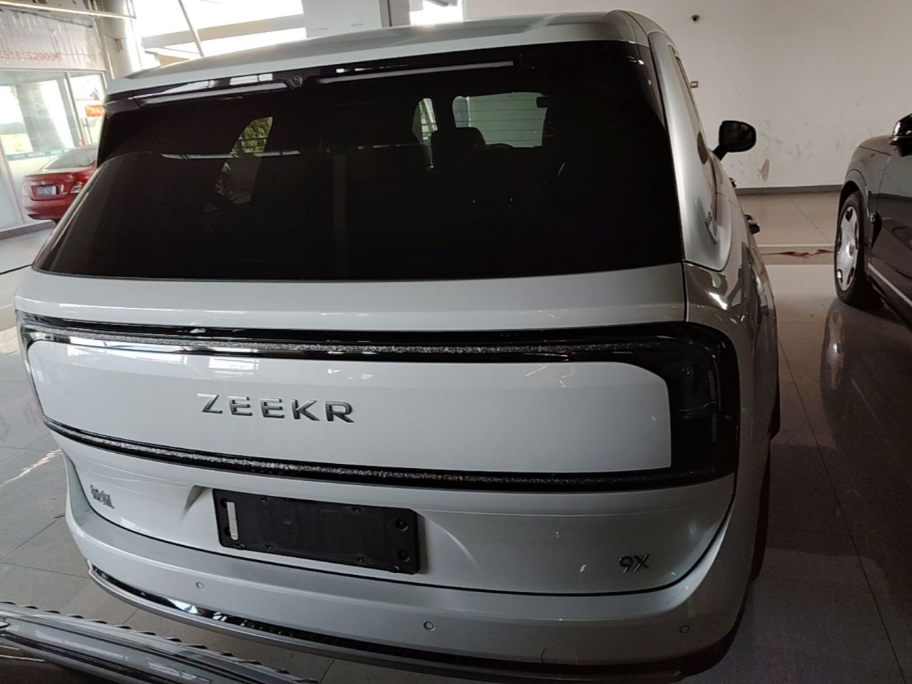 9X 2025 Ultra 70kWh 6-Seater photo 5