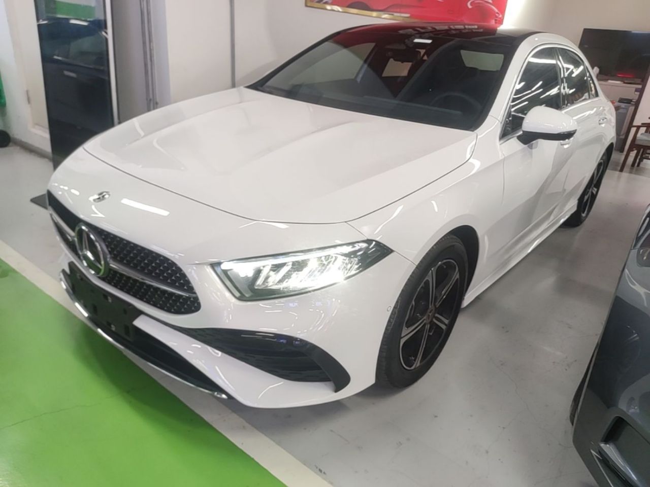 A-Class 2025 A 200 L Fashion