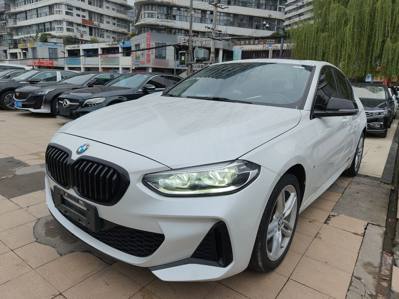 1 Series 2023 120i M Sport