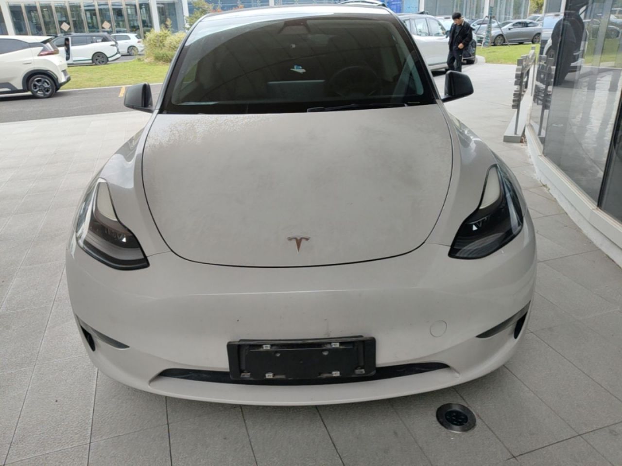 Model Y 2021 Standard Range RWD photo 2