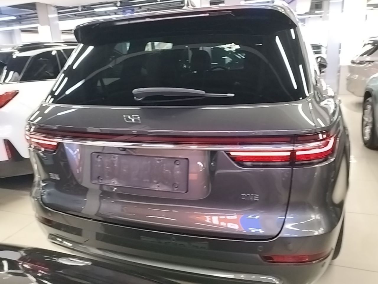 Li Auto ONE 2020 EREV 6-Seater photo 3