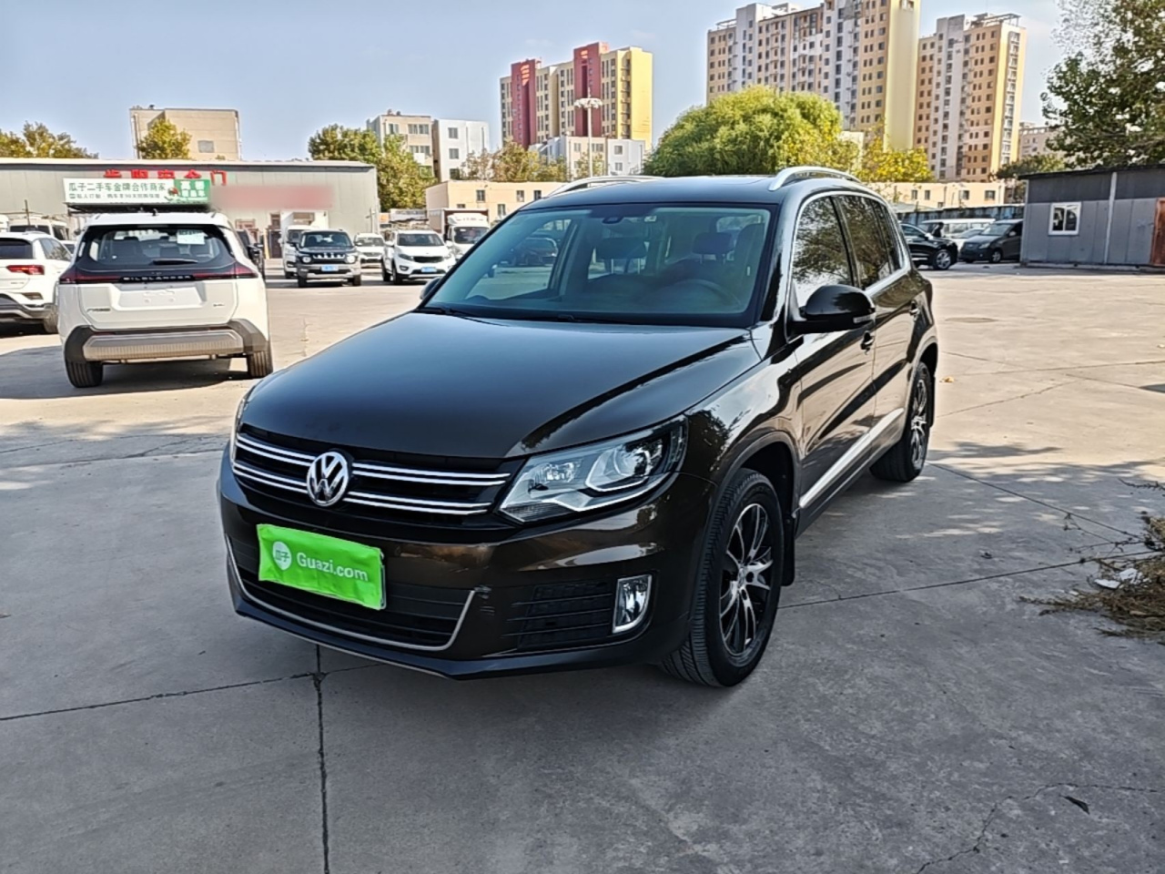 Tiguan 2015 1.8TSI AT AWD Luxury
