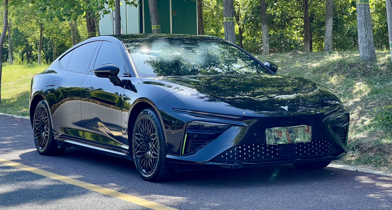 Neta S 2022 EV 650km AWD photo 4