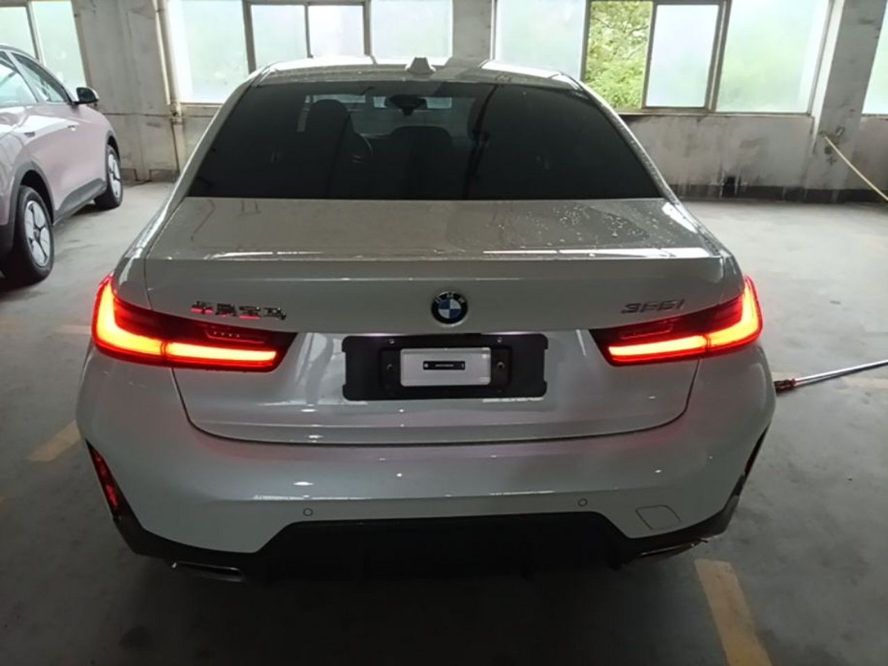 3 Series 2024 325i M Sport Package photo 5