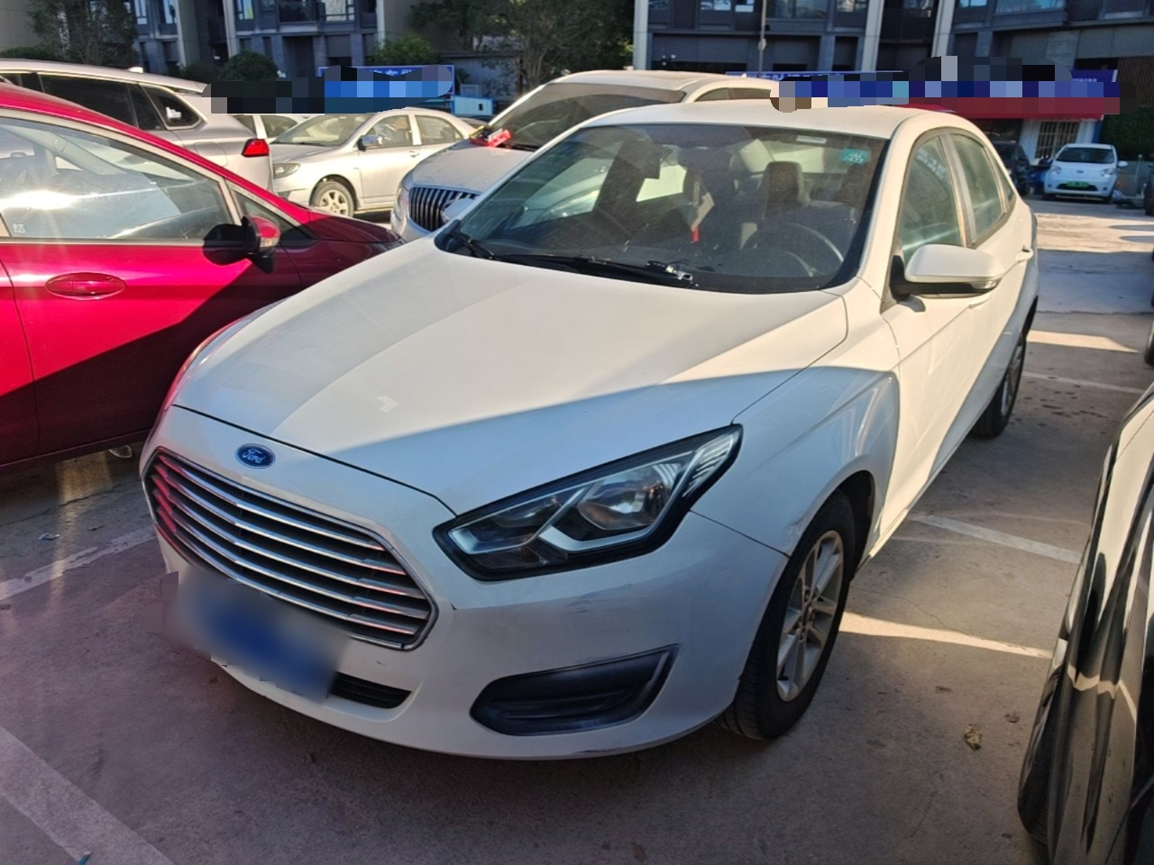 Escort 2019 Facelift 1.5L AT China VI
