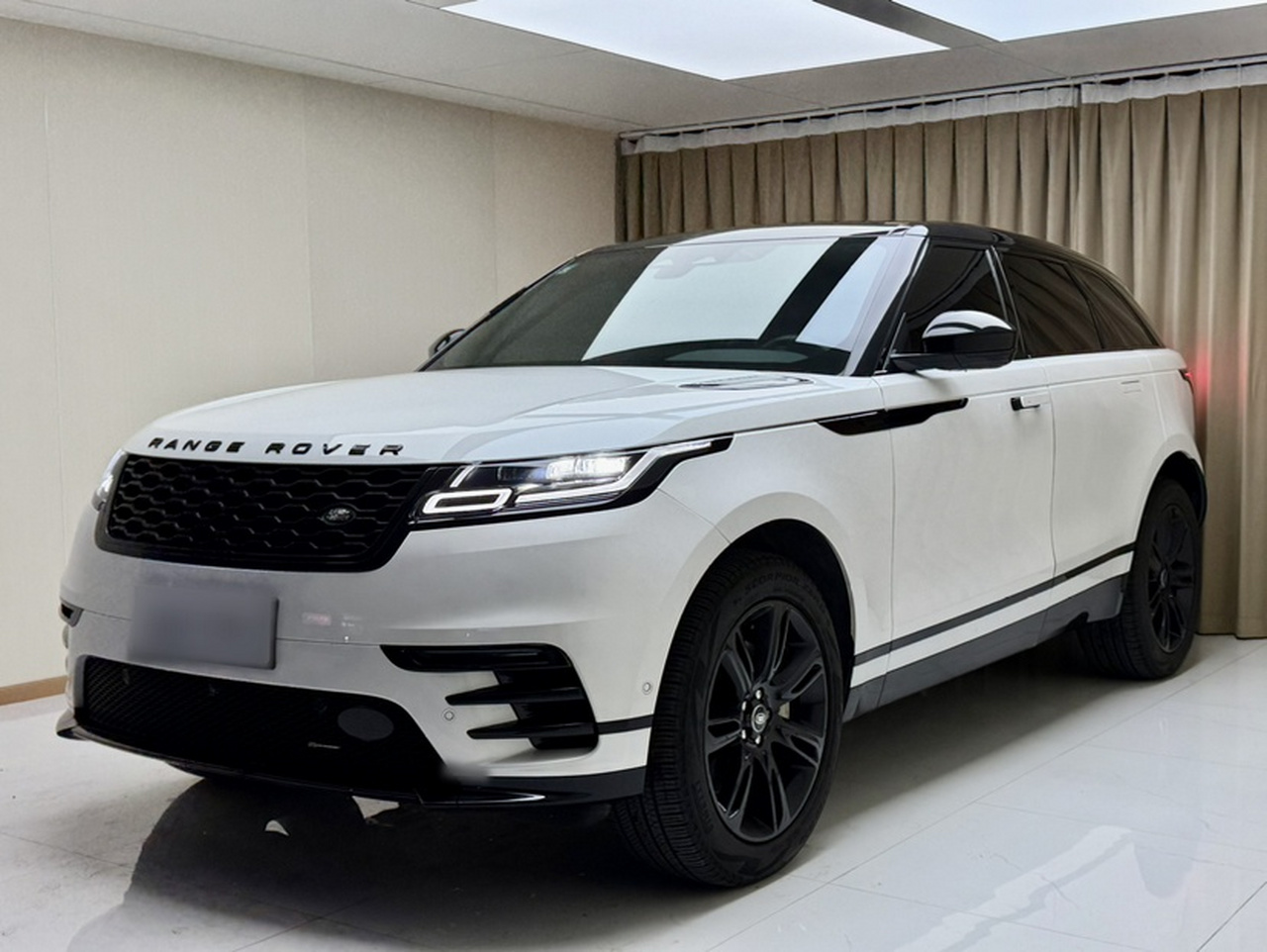 Range Rover Velar 2023 250PS