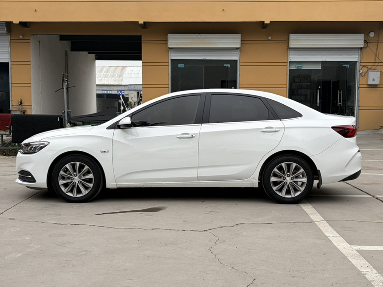 Cruze 2022 320 AT photo 5