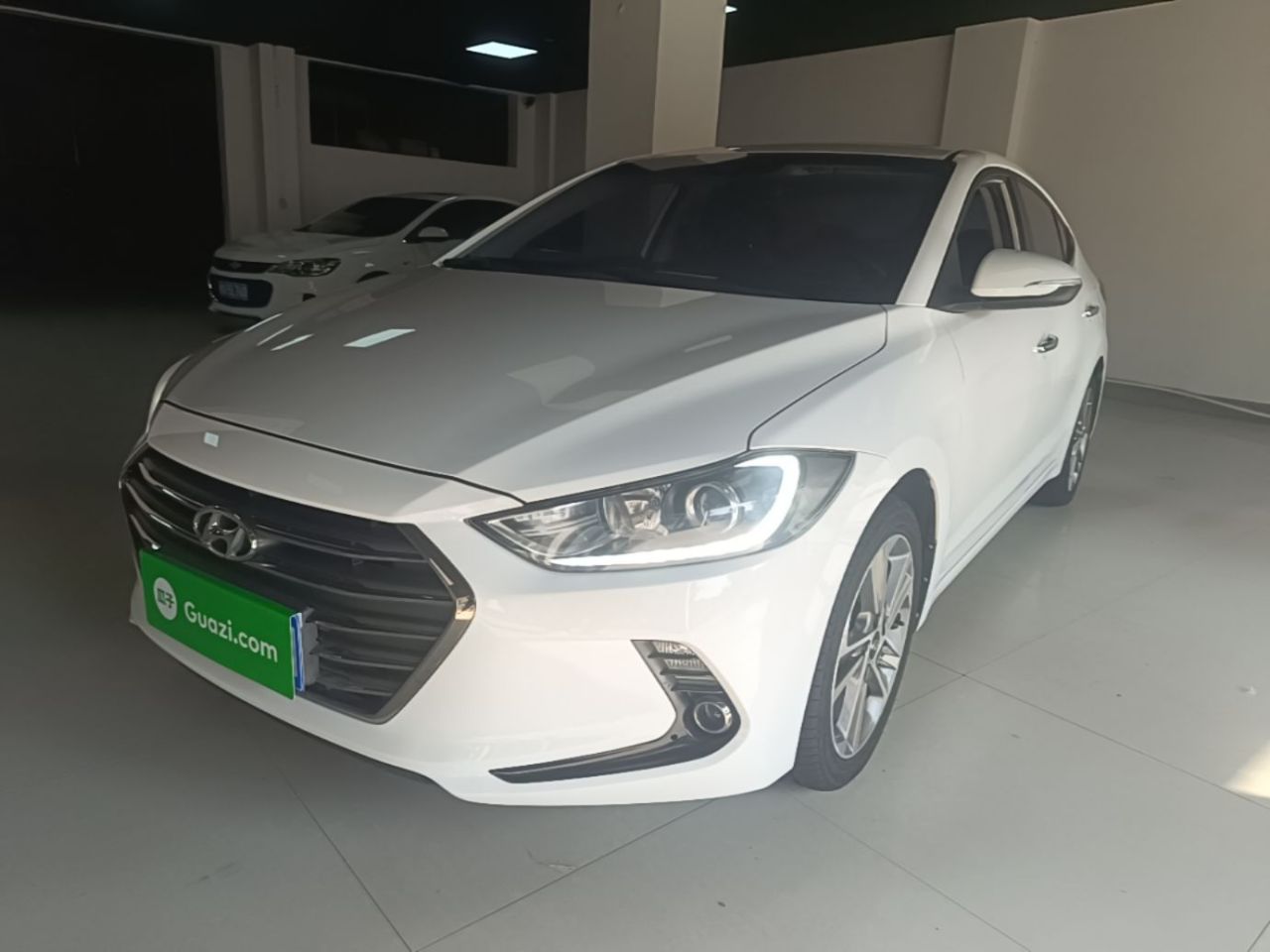 Elantra 2016 1.6L AT Smart Elite