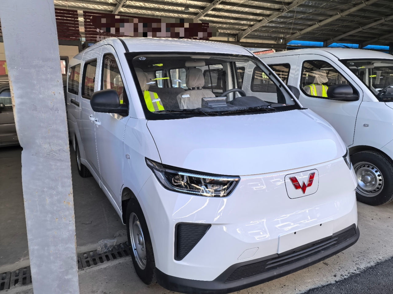 Wuling 2026 330km Bus Comfort photo 3