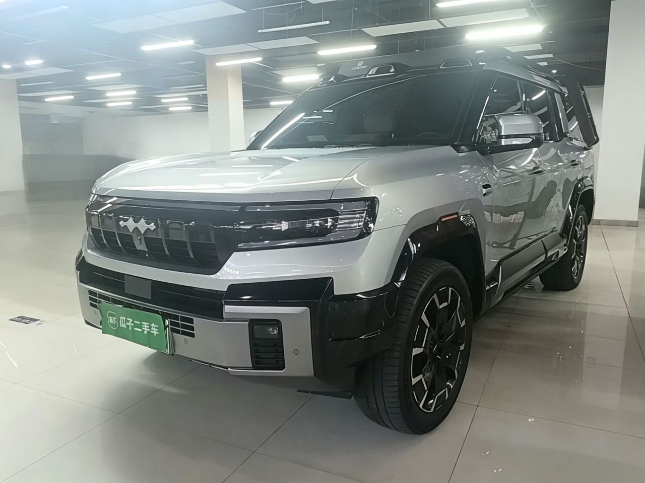 Fang Cheng Bao Leopard 8 2025 Flagship 7-Seater