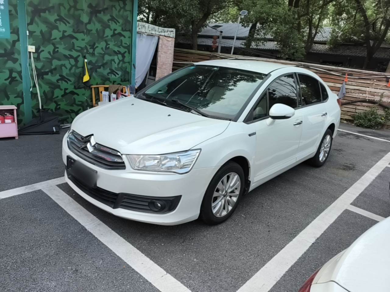 2016 Classic Sedan 1.6L AT