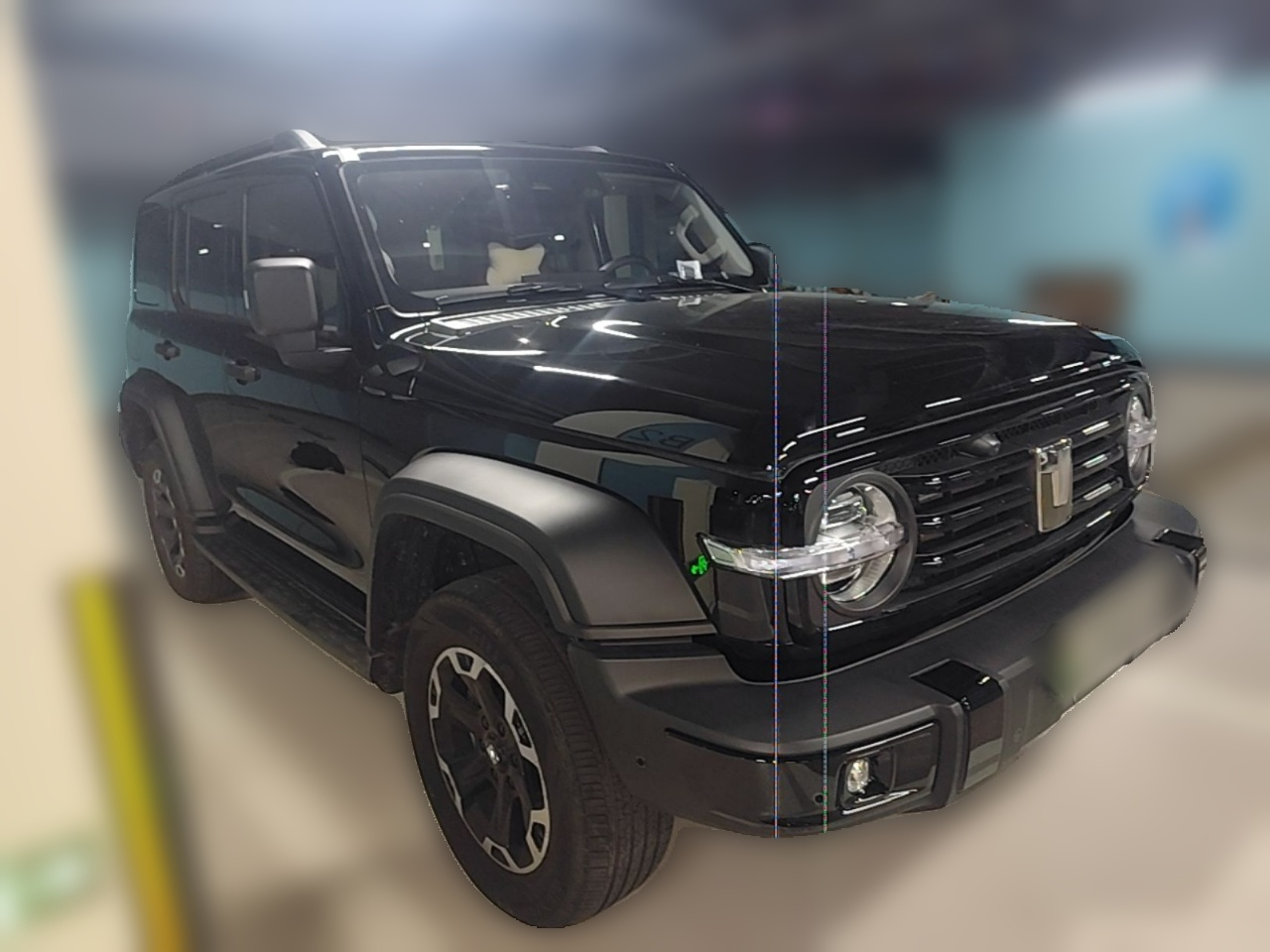 300 EV 2025 Hi4-T 36.7kWh photo 3