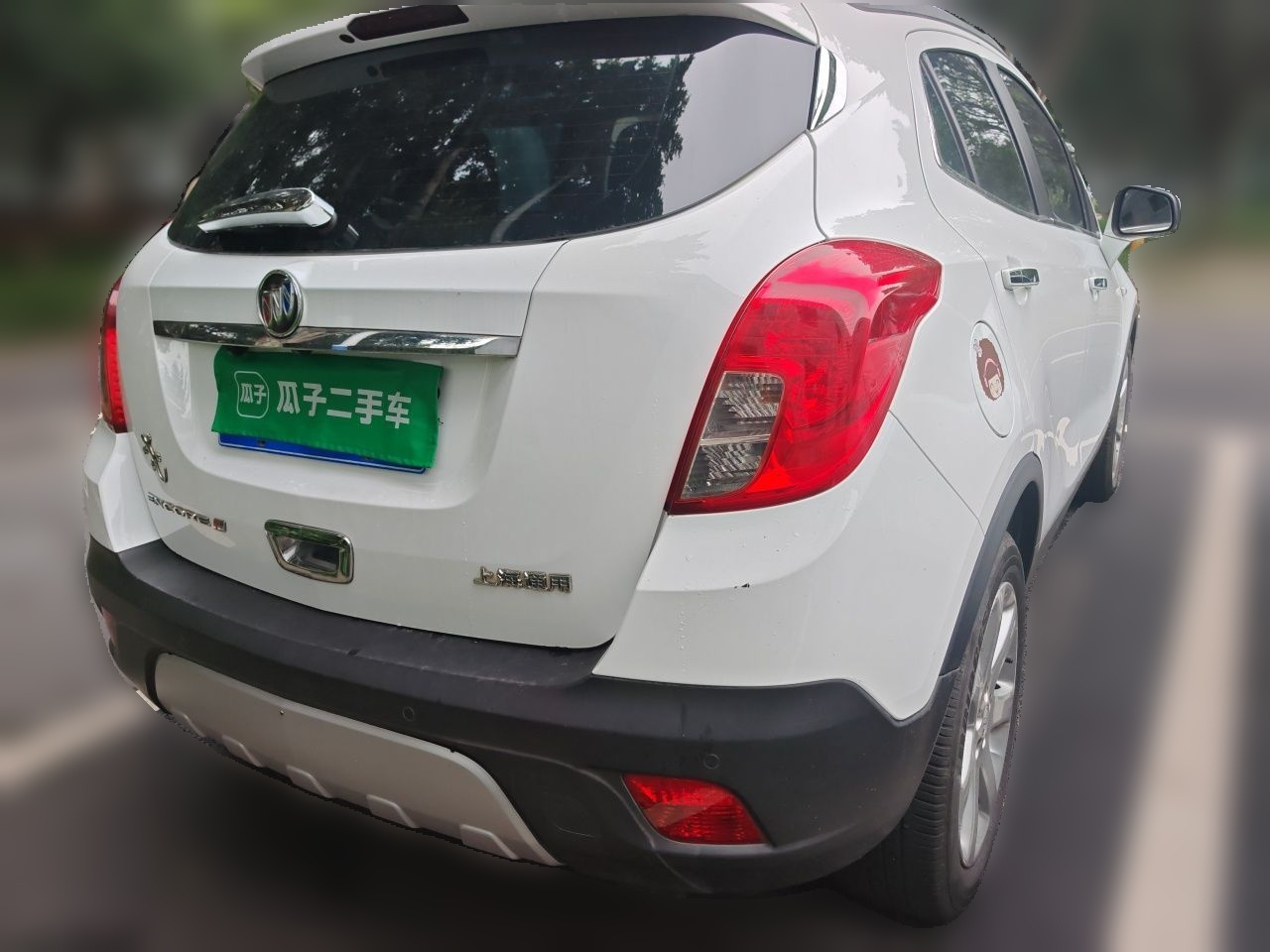 2015 1.4T AT RWD Leading photo 3