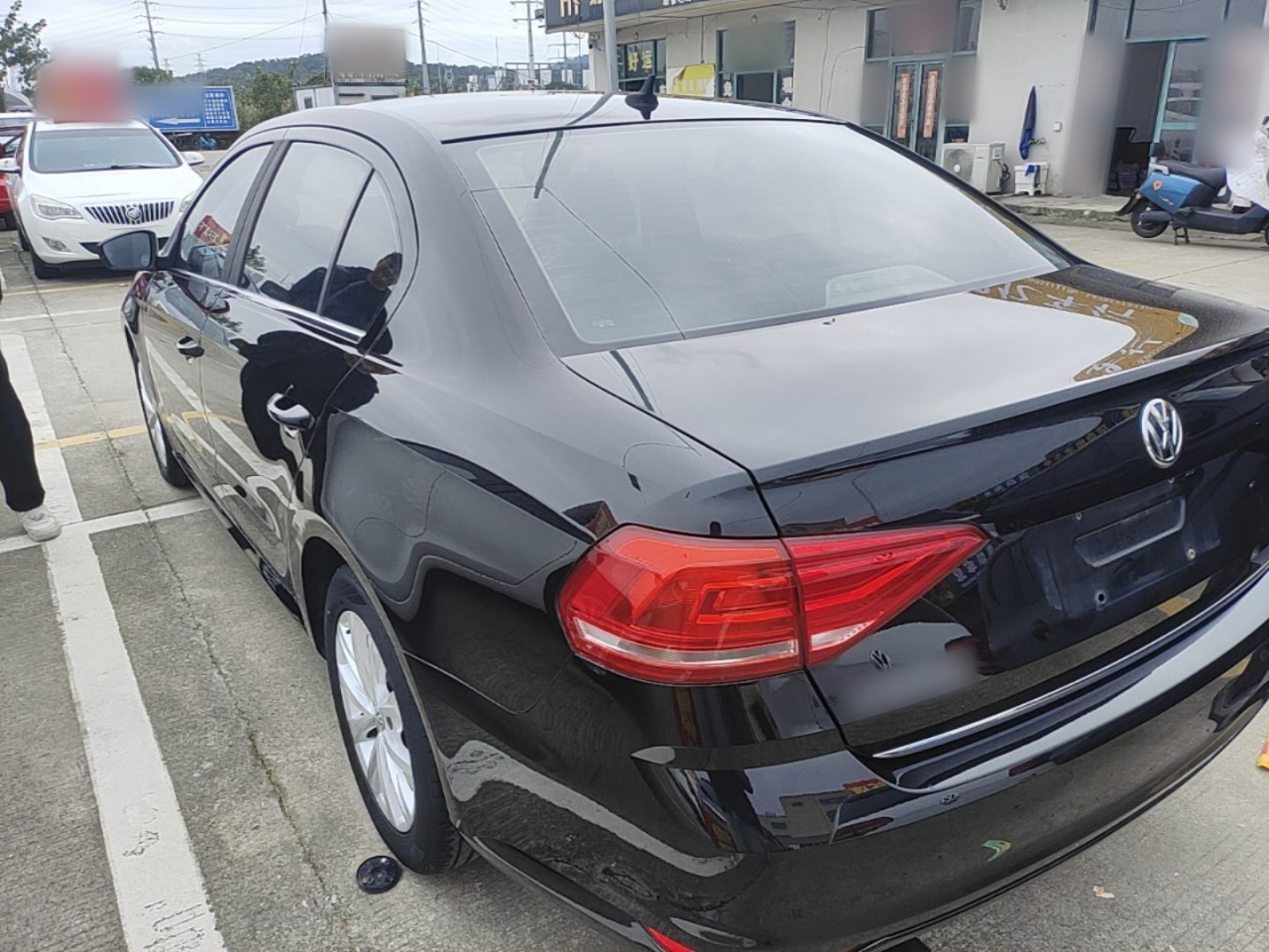 Lavida 2017 1.6L AT photo 4