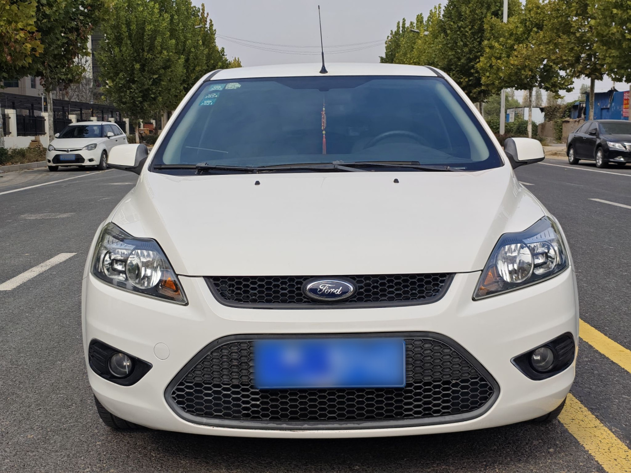 Focus 2013 Hatchback Classic 1.8L AT photo 3