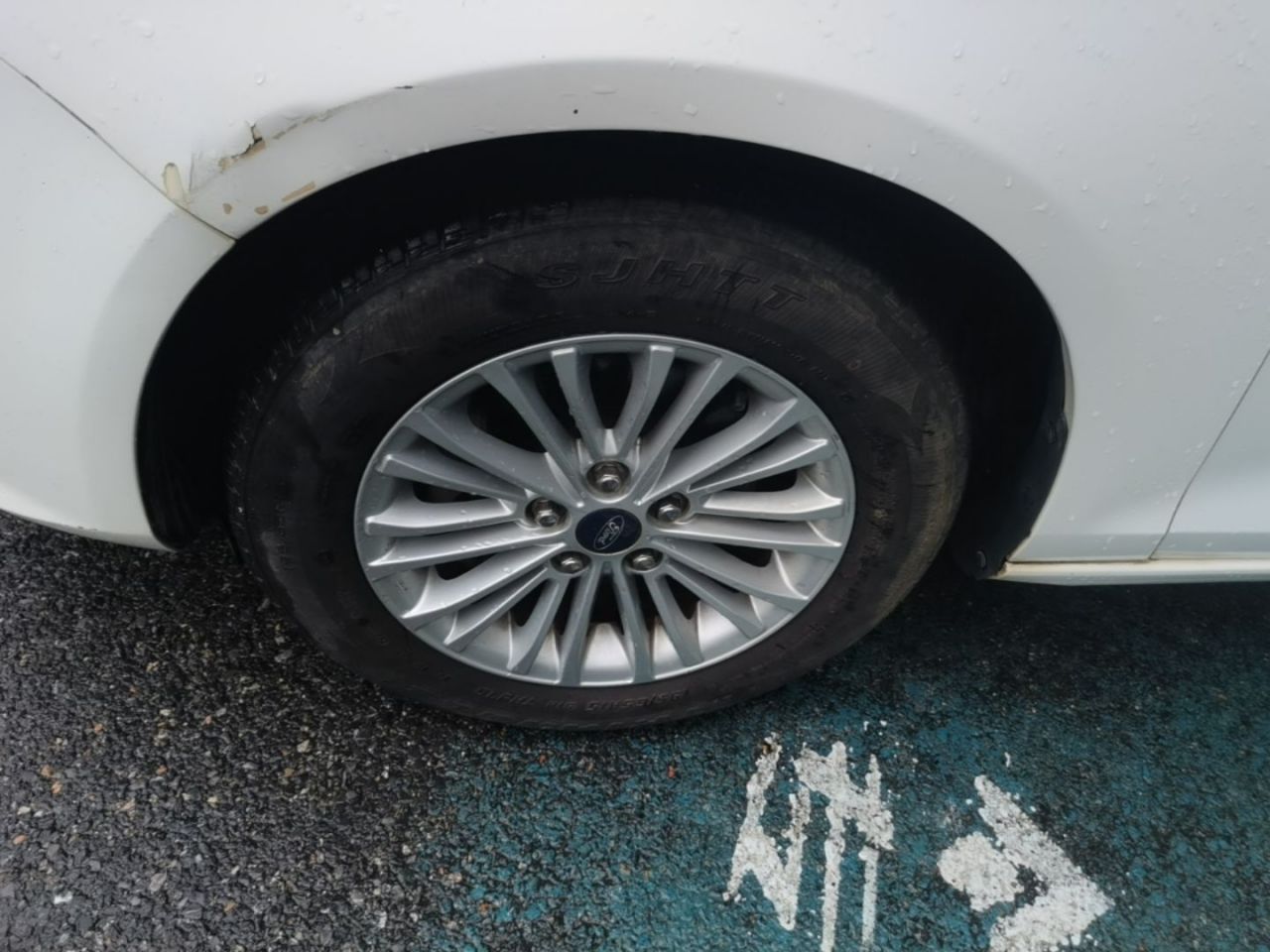 Escort 2017 Facelift 1.5L AT Comfort photo 3