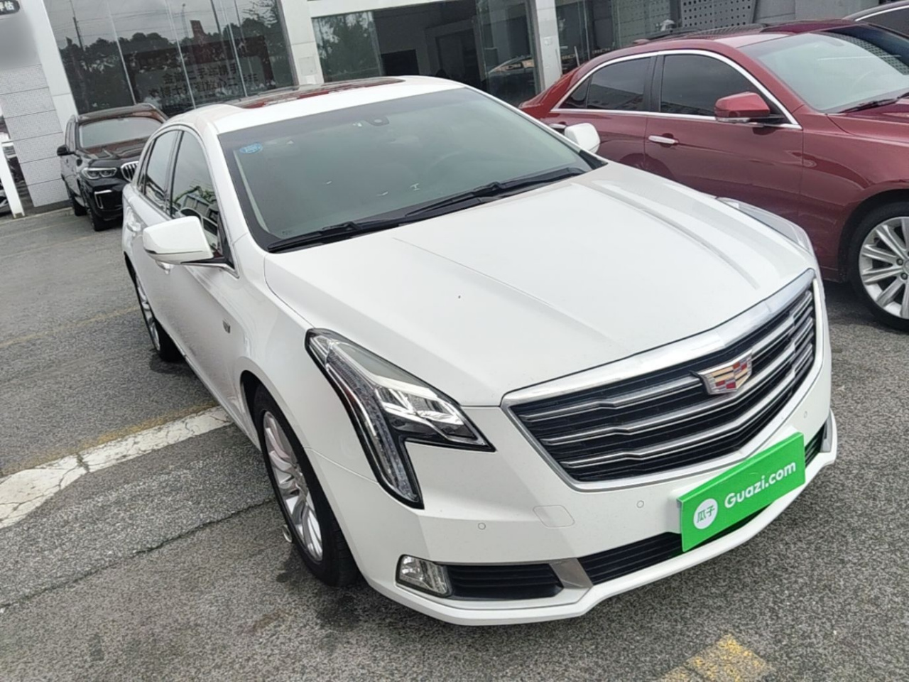 XTS 2018 28T Elite photo 3