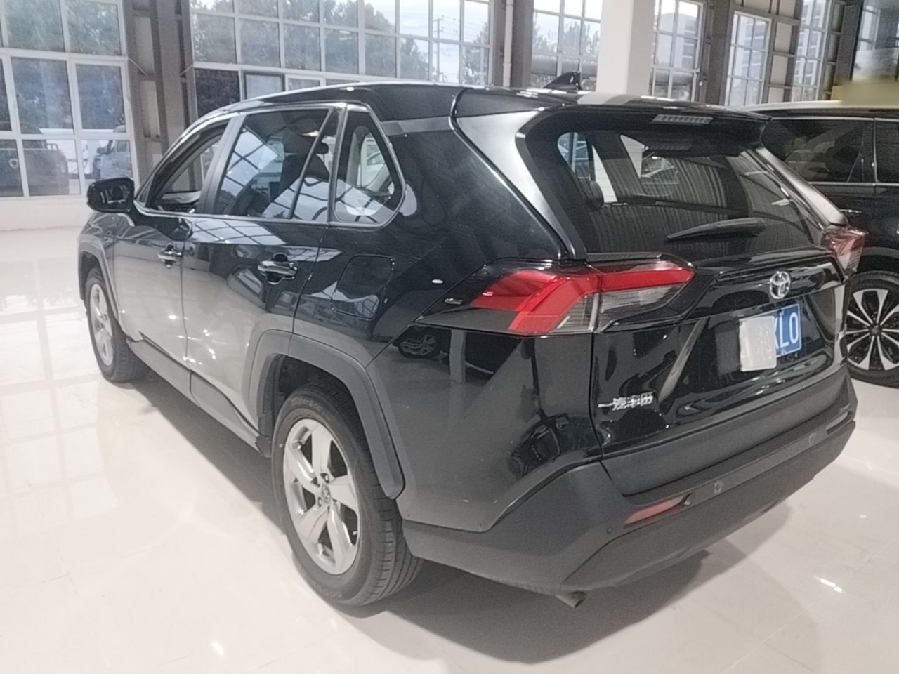 RAV4 2022 2.0L CVT RWD Plus photo 4