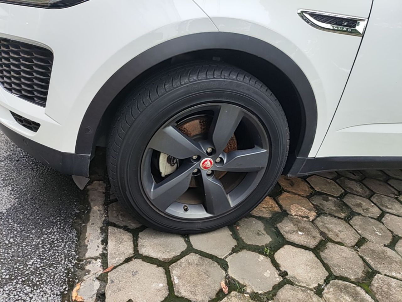 E-PACE 2018 P200 S China V photo 3