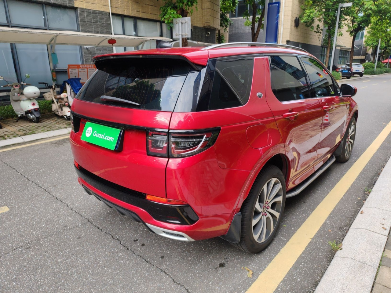 Discovery Sport 2020 249PS R-Dynamic Performance photo 3