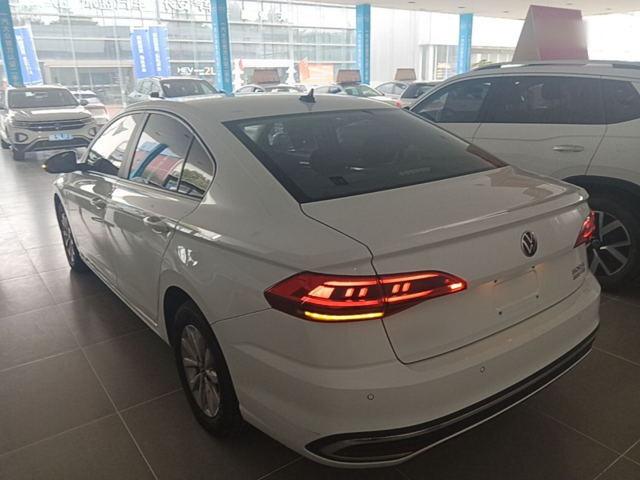 Bora 2024 200TSI DSG Cruise photo 4