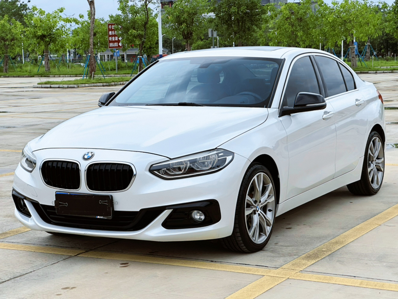 1 Series 2018 Facelift 120i Design Package