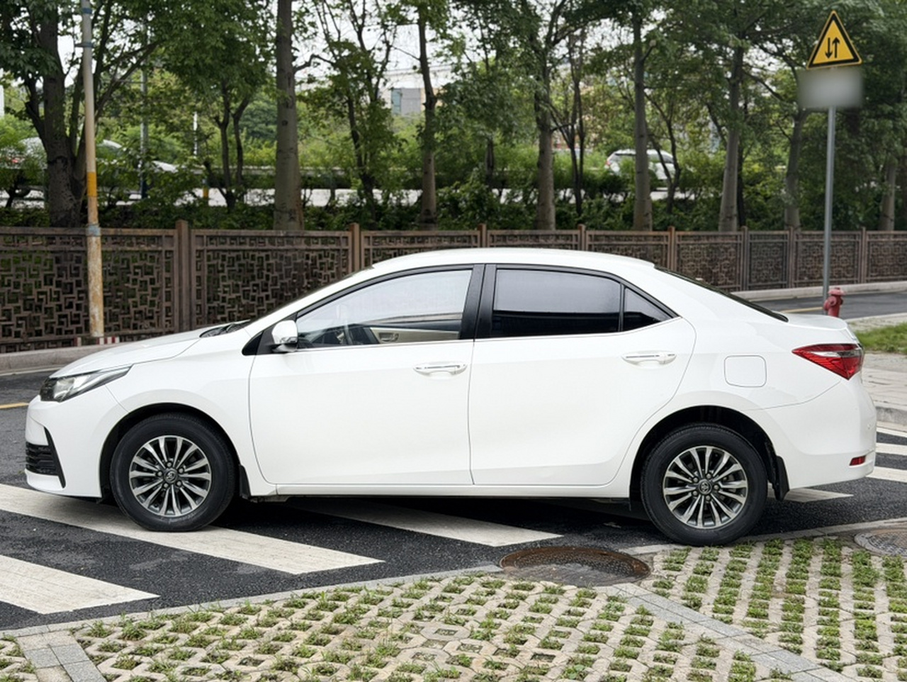 Corolla 2017 Facelift 1.2T S-CVT GL photo 4