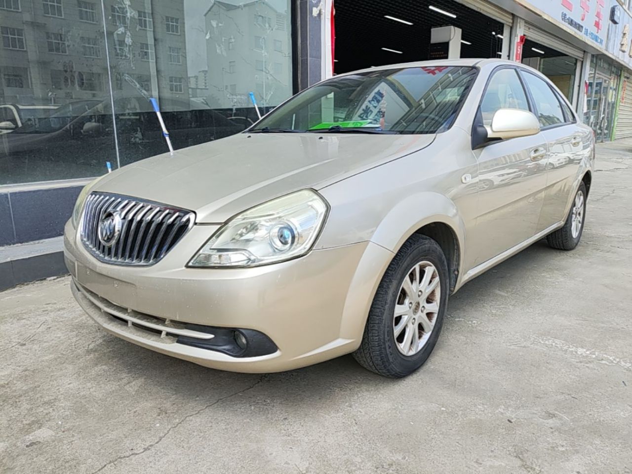 Excelle 2013 1.5L AT Classic