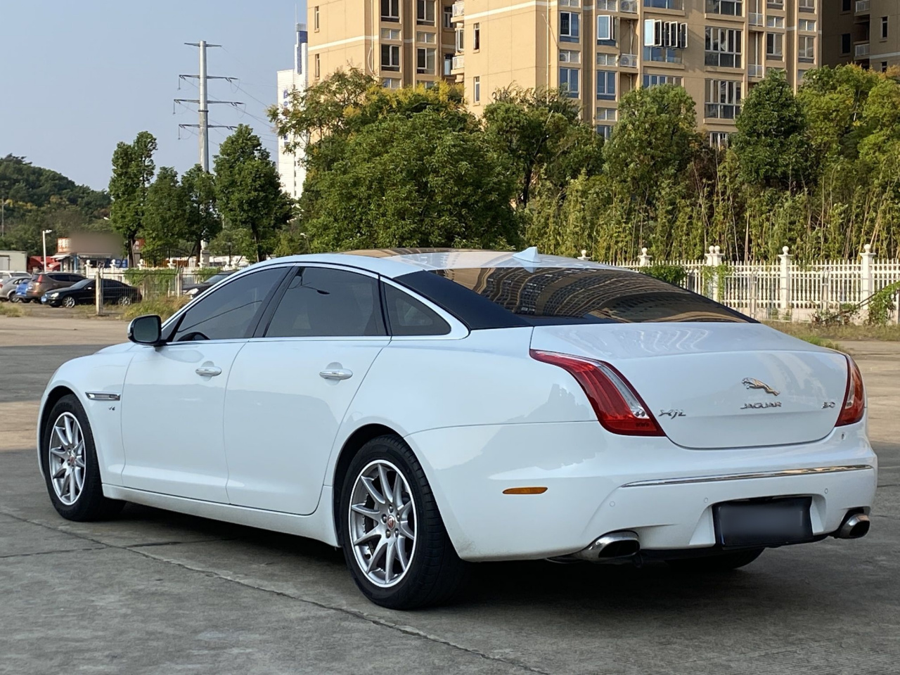 XJ 2015 XJL 3.0 SC Business 80 Collection photo 4