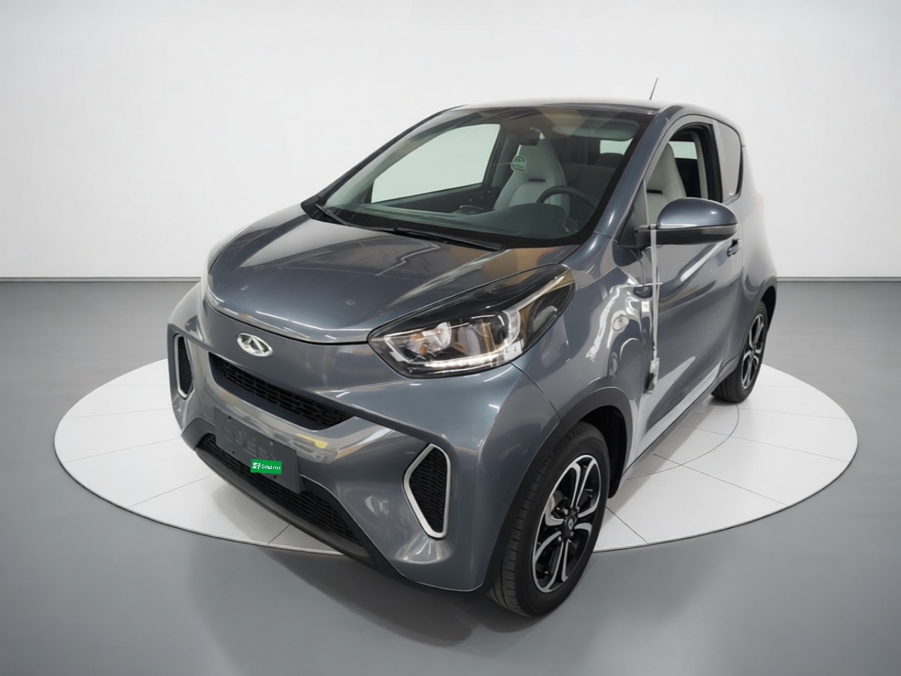 QQ Little Ant 2021 15 LFP