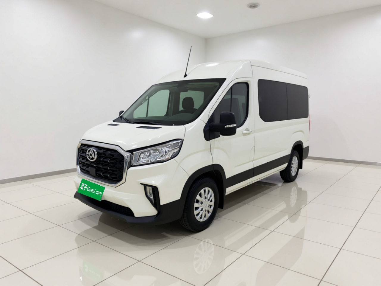 MAXUS V90 2024 2.0T AT FWD Long Wheelbase High Roof 6/7-Seater