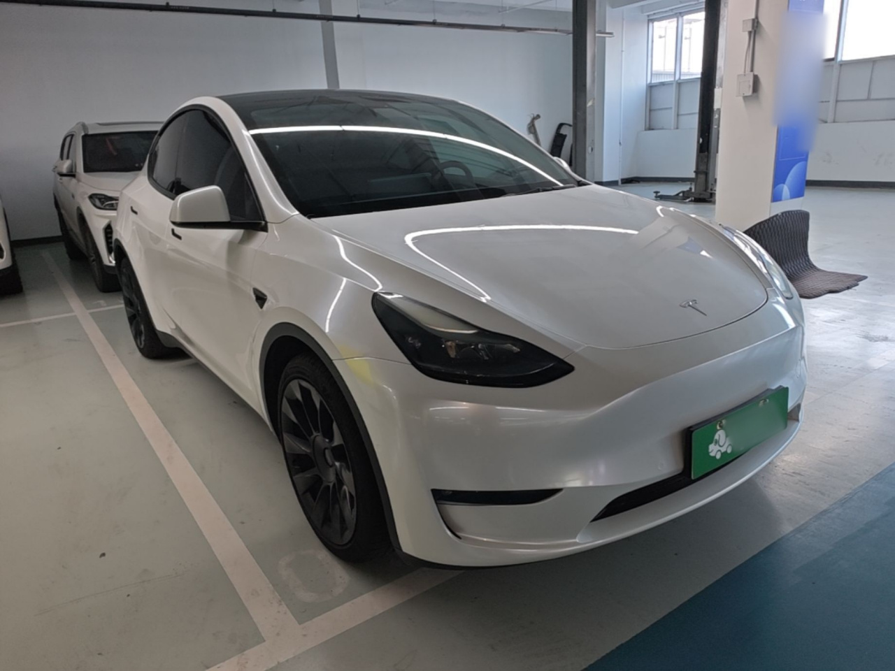 Model Y 2021 Standard Range RWD photo 3