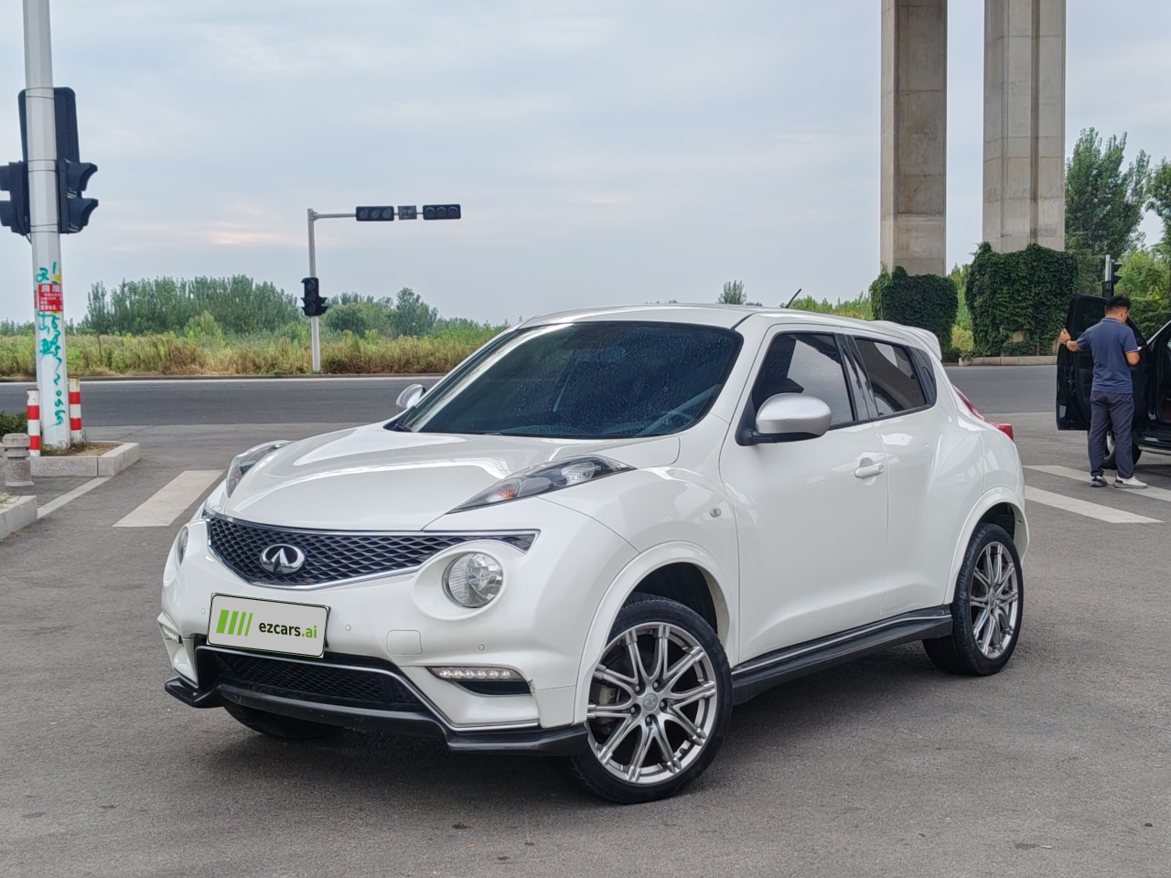 ESQ 2014 1.6L