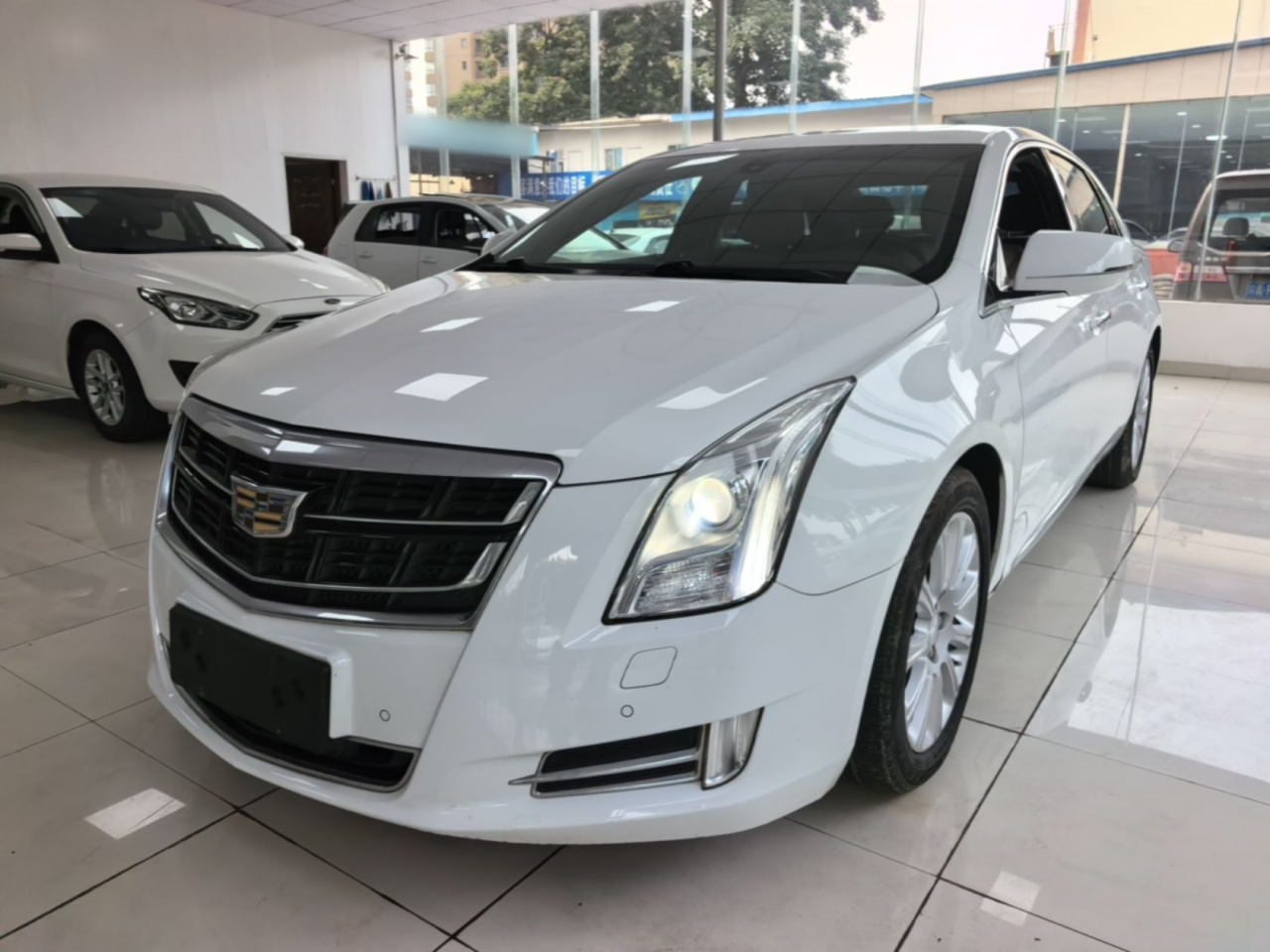 XTS 2016 28T Elite