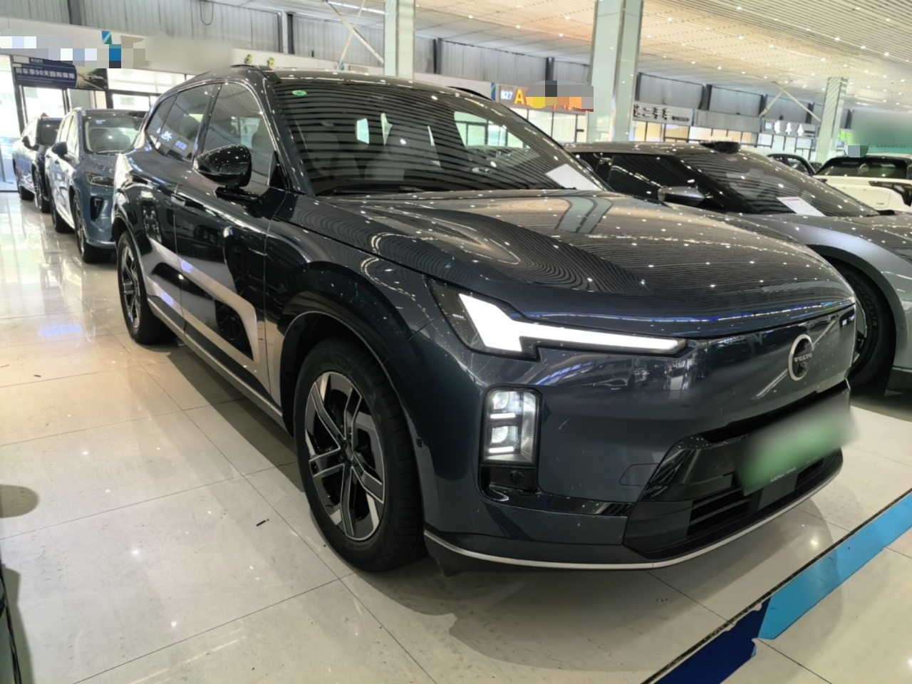 XC70 Hybrid 2026 AWD Extended Range Core photo 3
