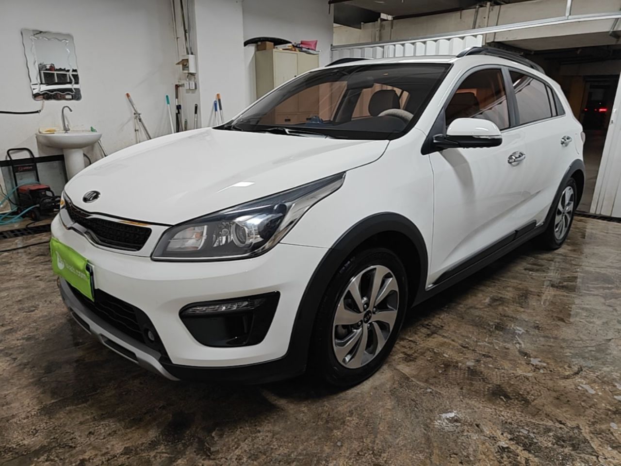 KX CROSS 2018 1.6L AT