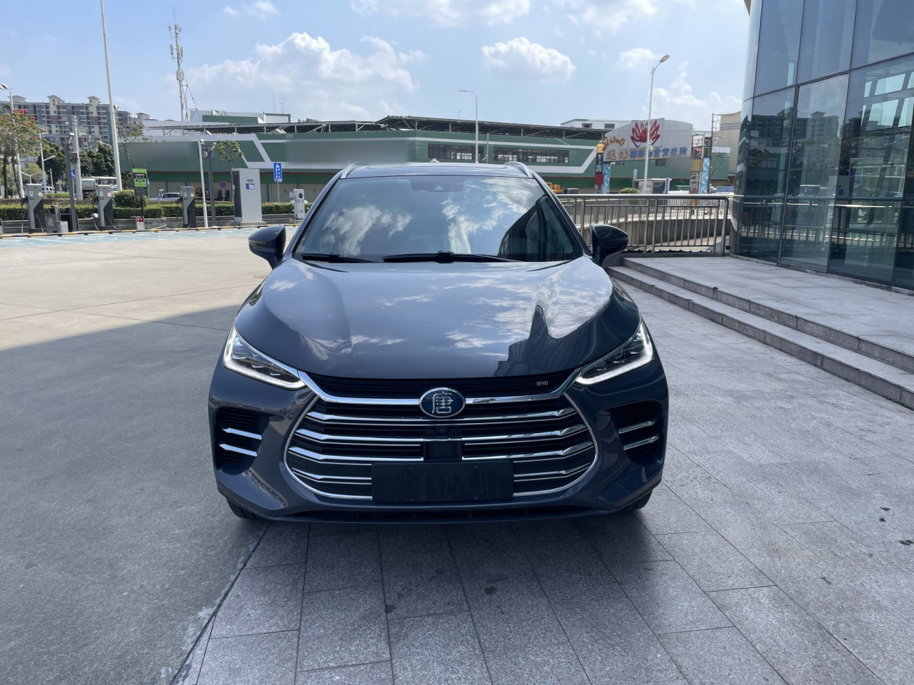 Tang EV 2018 DM 2.0T AWD Connected 7-Seater China V photo 2