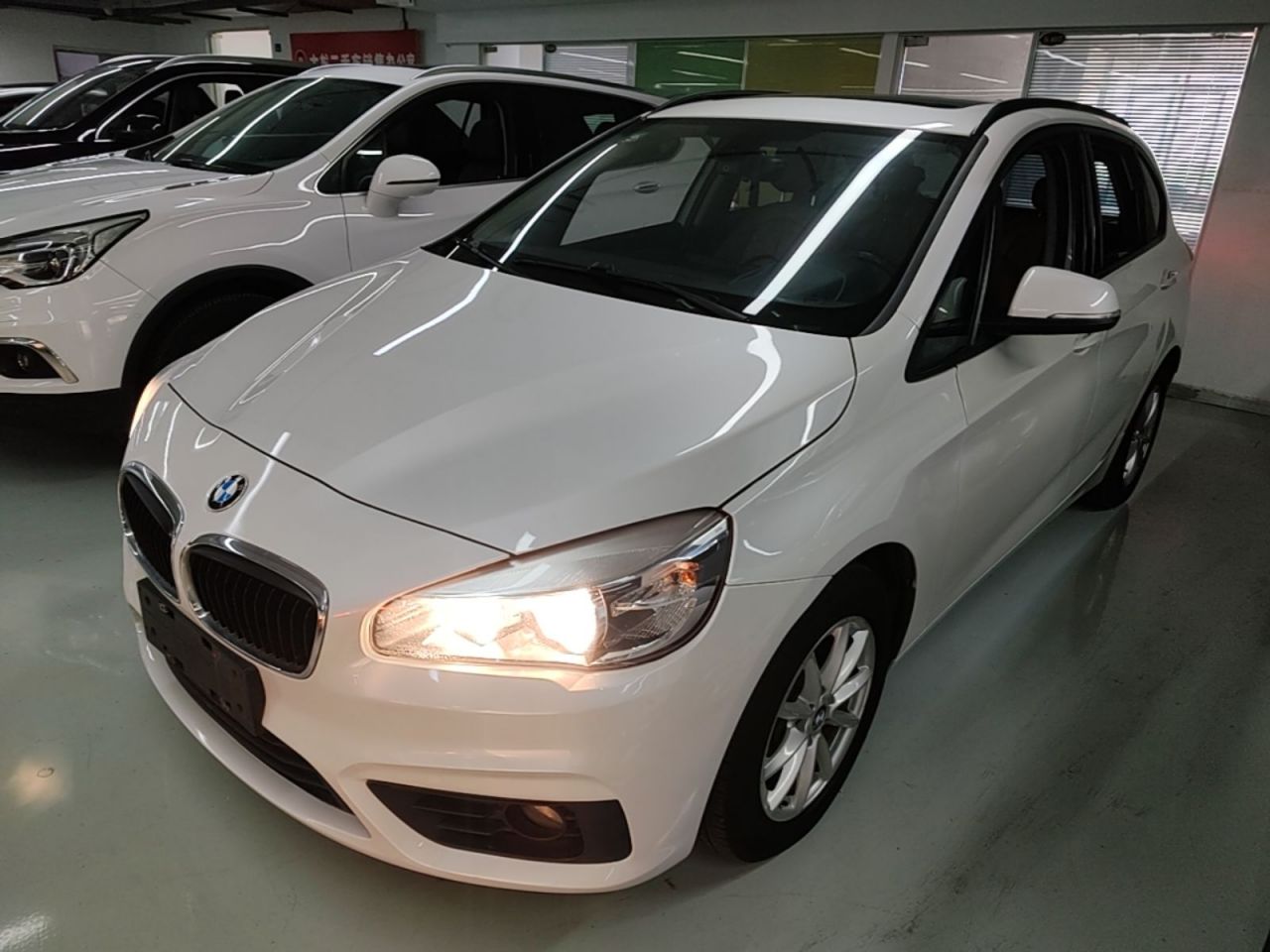 2 Series Wagon 2016 218i Fashion