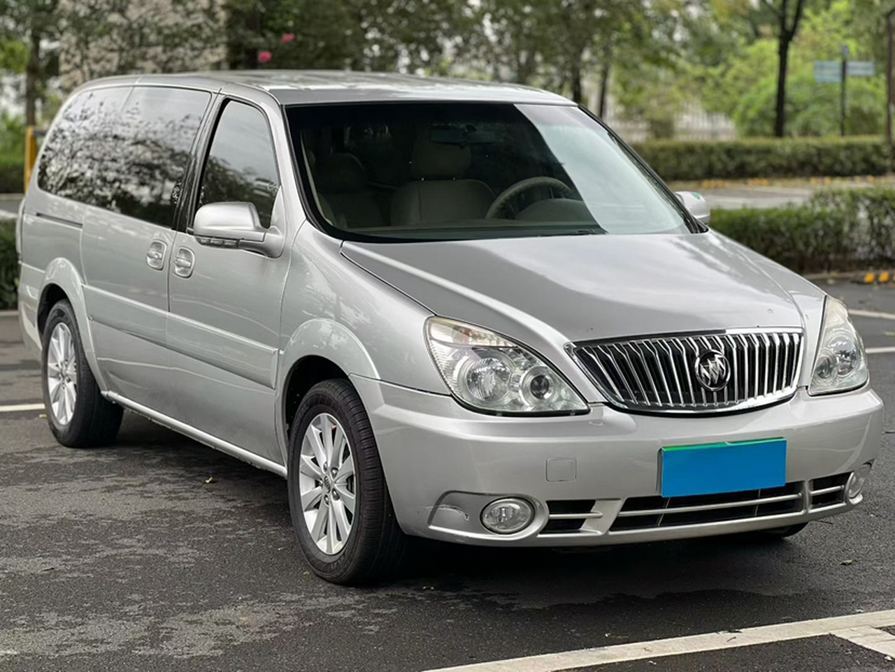 GL8 2014 2.4L Classic photo 2