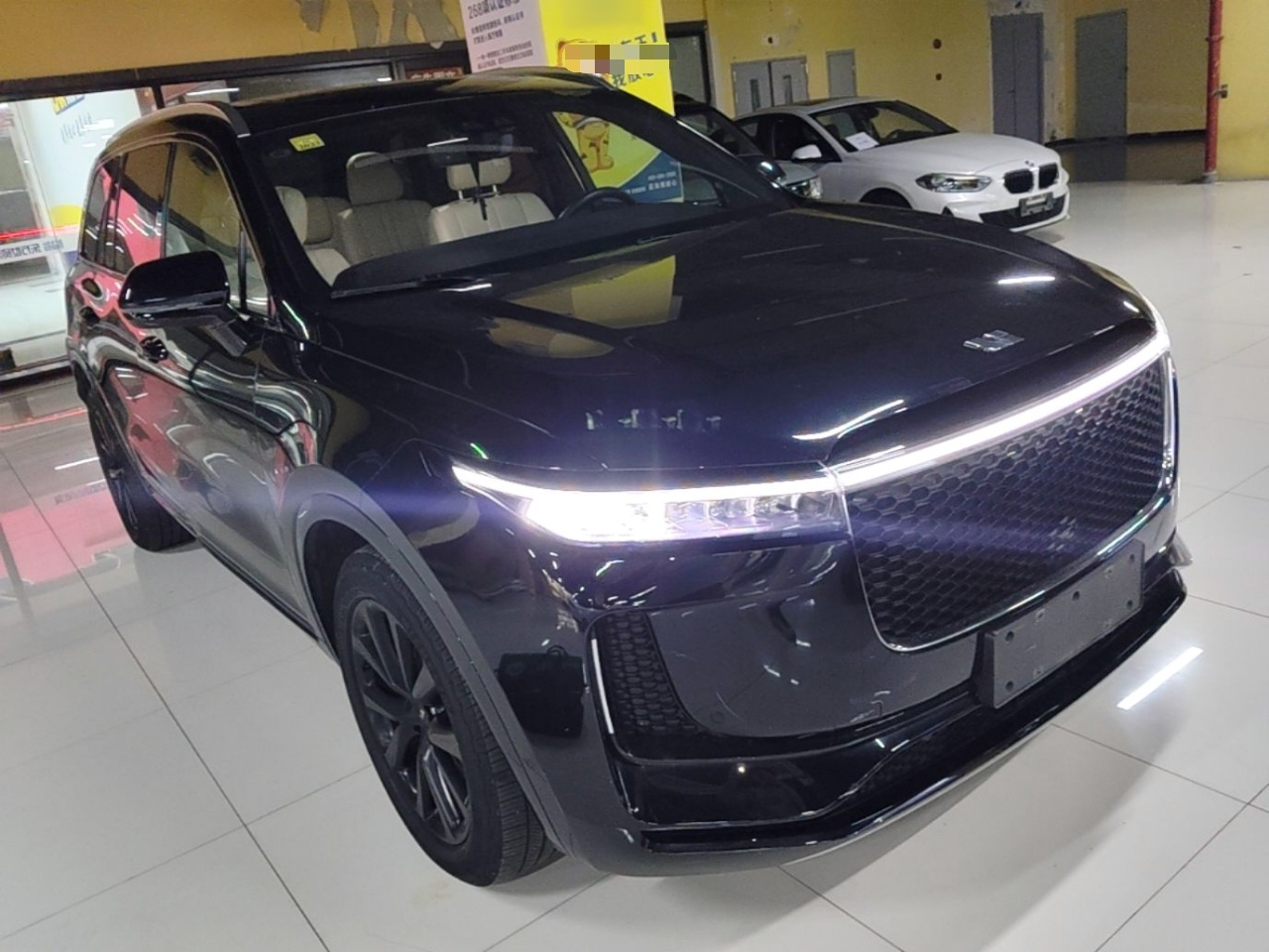 Li Auto ONE 2020 EREV 6-Seater photo 5