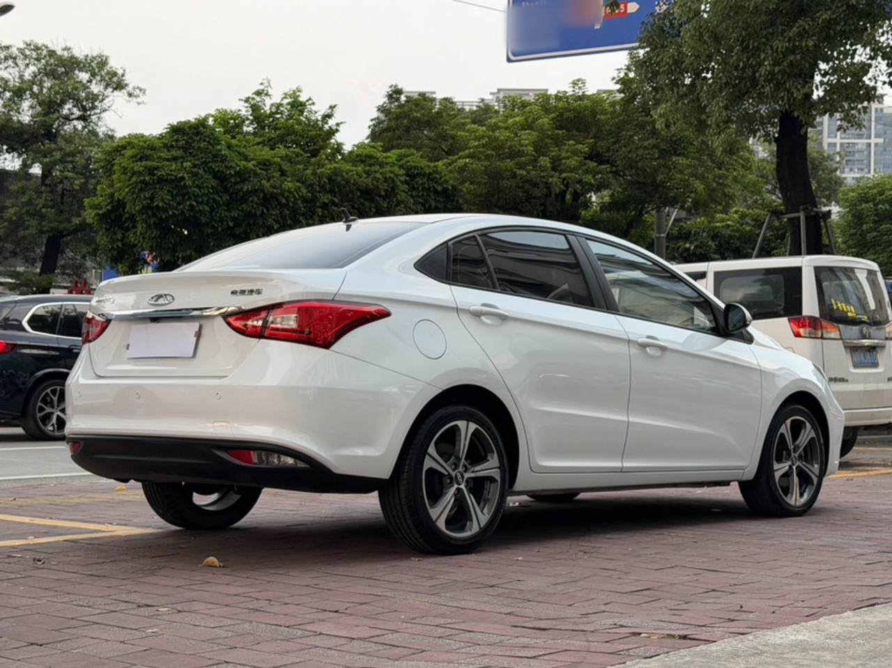 Arrizo 5 2019 Facelift PRO 1.5L MT China VI photo 3