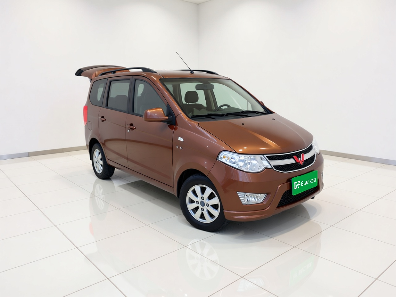 Wuling Hongguang 2014 1.5L S Standard photo 3